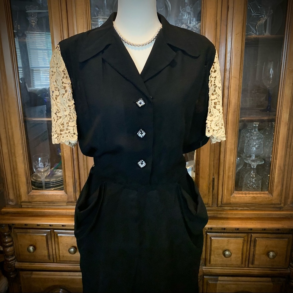 1940s Ed Mar Day Dress, Bakelite Sparkle Buttons - Picture 6 of 12